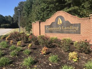 Cameron's Landing Lawn Care | Fertilization | Picture Perfect Lawn Maintenance | (804) 530-2540