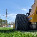 How to mow a lawn the right way!!  Tall Fescue